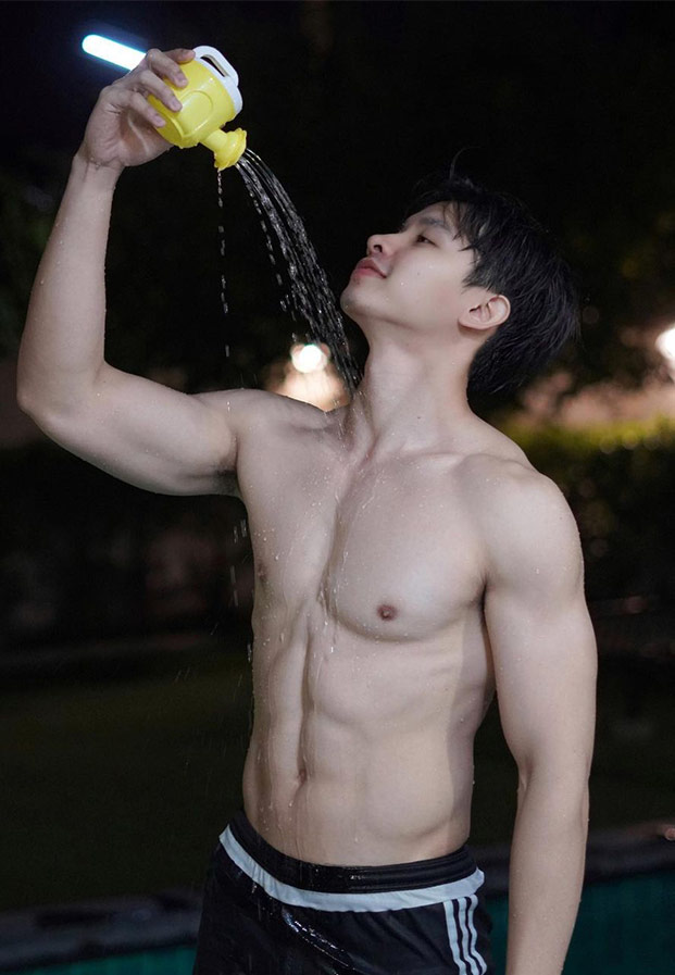 เปิดวาร์ปหนุ่มหล่อ น้องอาร์ม 2