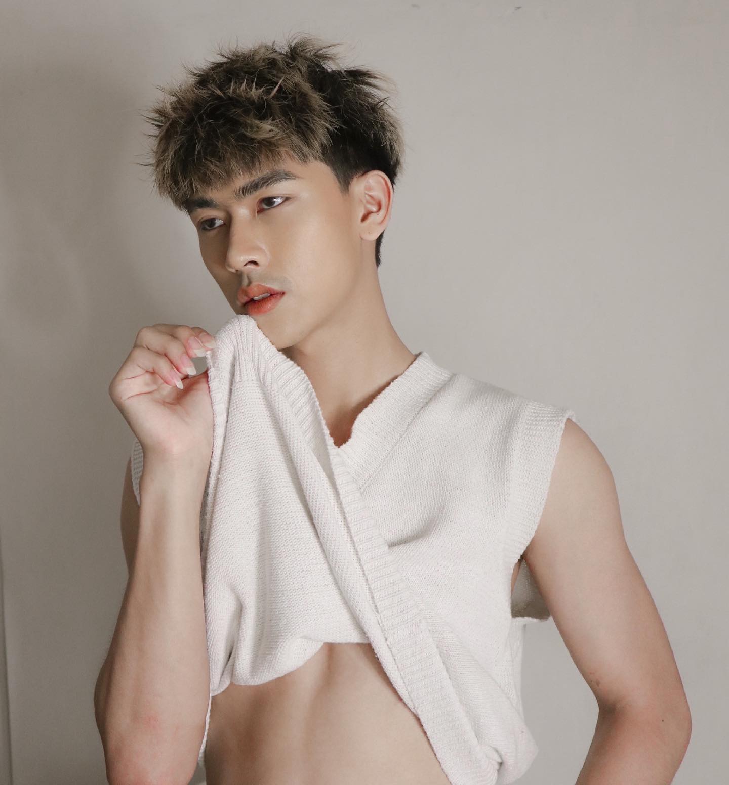 เปิดวาร์ปหนุ่มหล่อ น้องต้นไม้ 1