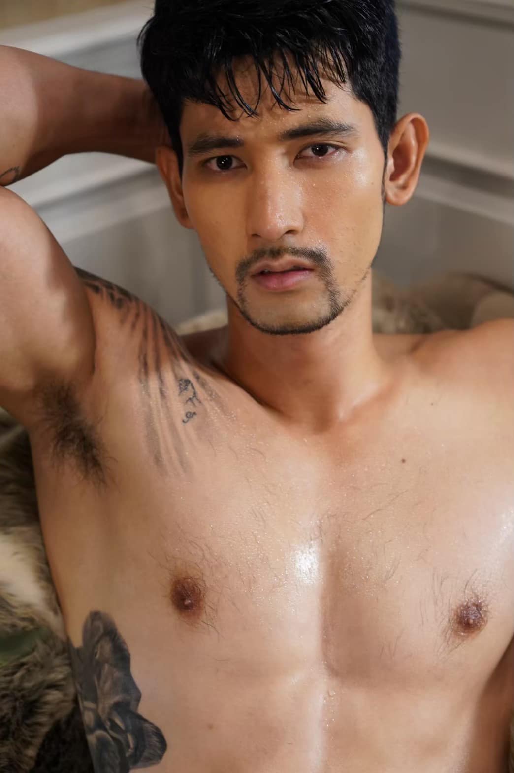 เปิดวาร์ปหนุ่มหล่อ น้องโรม 1
