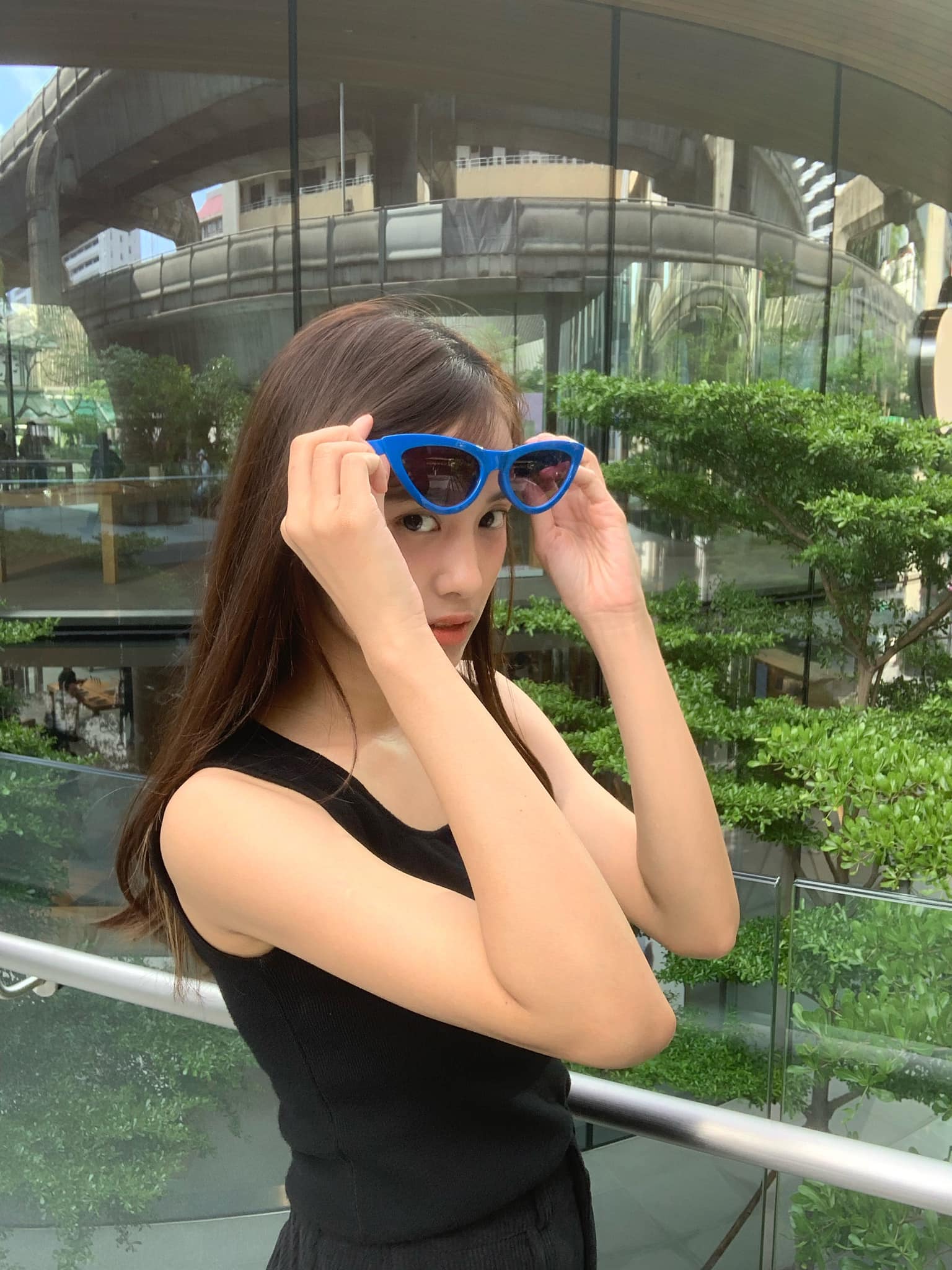 เปิดวาร์ปสาวสวย เก๋ไก๋ สไลเดอร์ 5