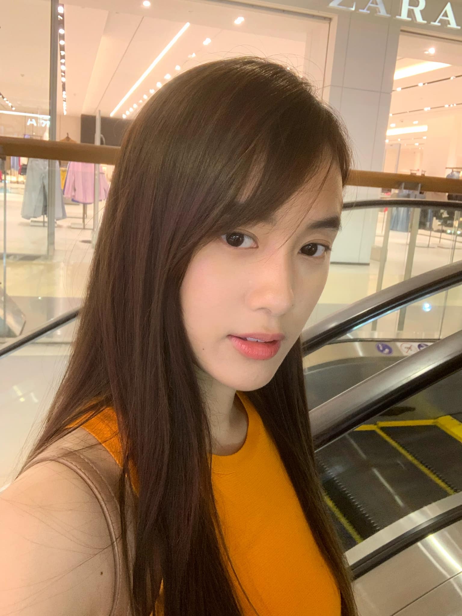 เปิดวาร์ปสาวสวย เก๋ไก๋ สไลเดอร์ 15