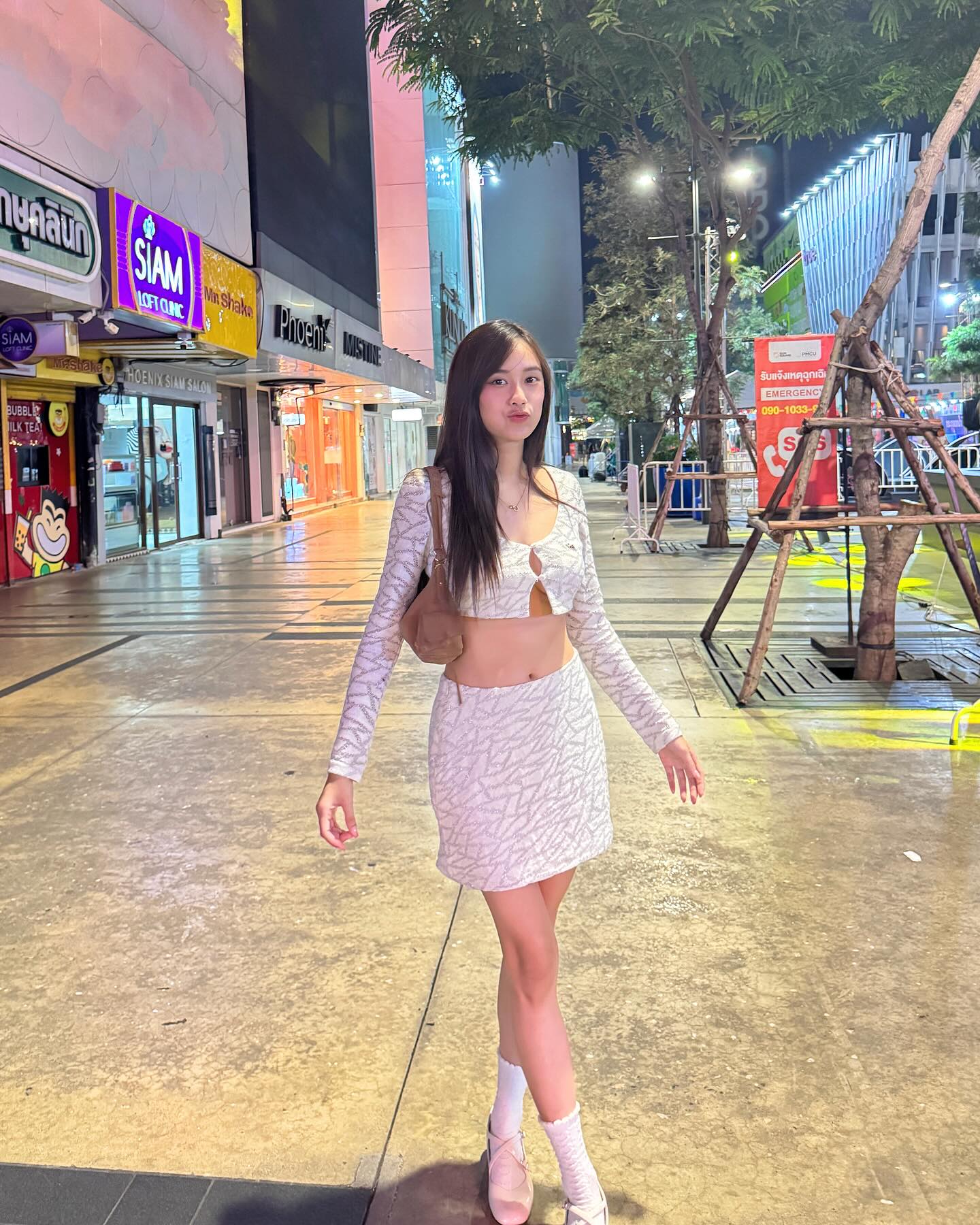 เปิดวาร์ปสาวสวย เก๋ไก๋ สไลเดอร์ 18