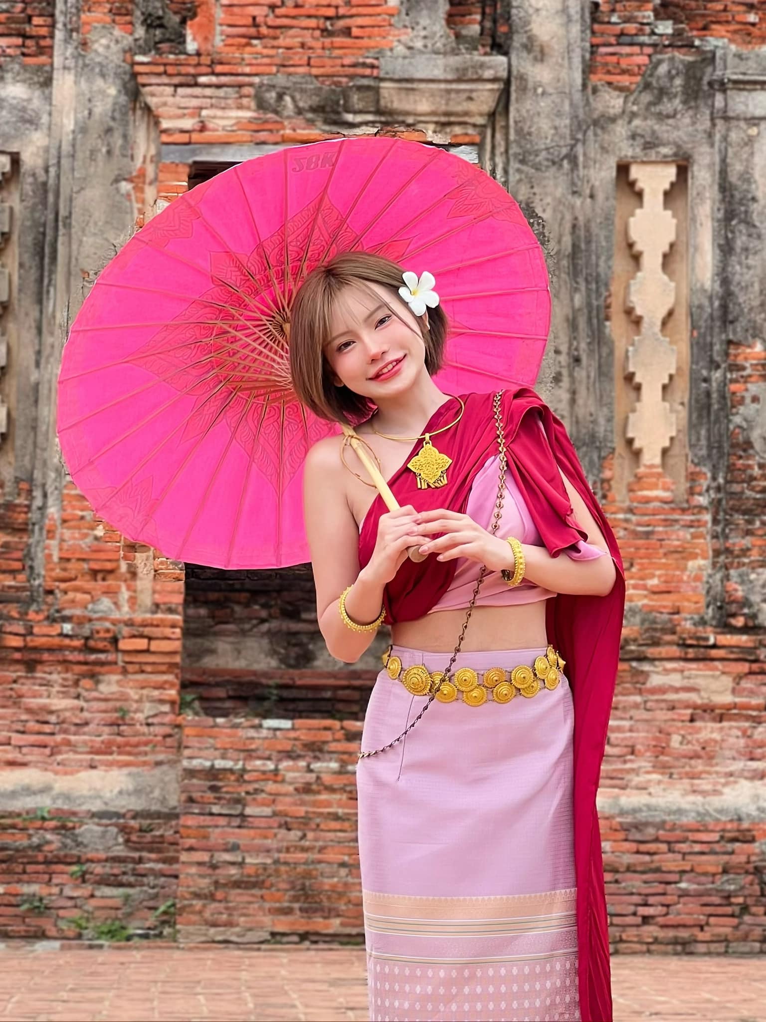 เปิดวาร์ปสาวสวย โนเกีย 10