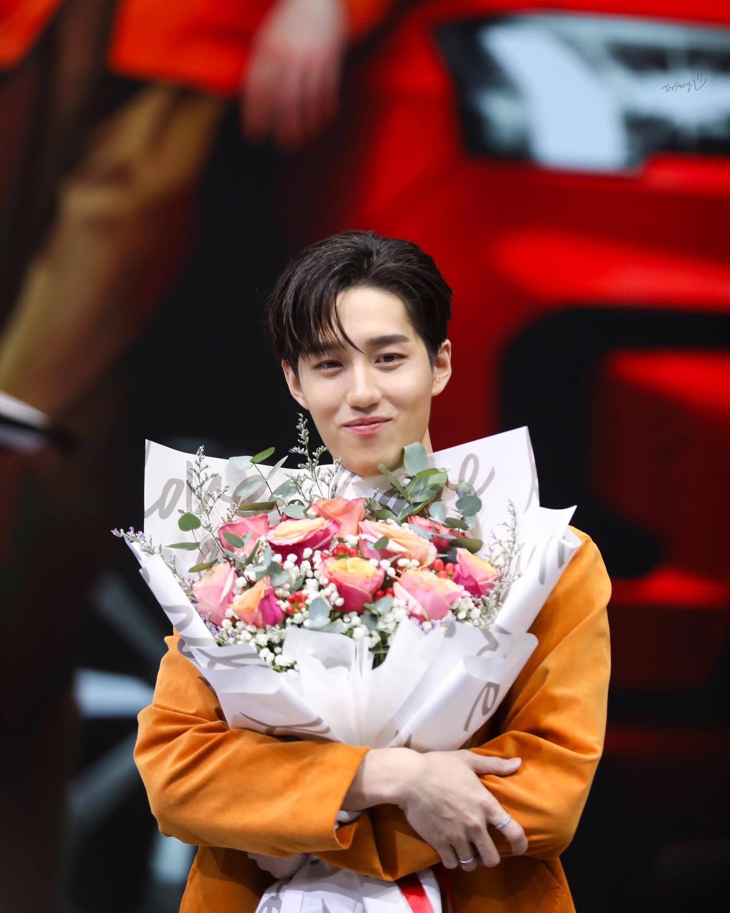 เปิดวาร์ปหนุ่มหล่อ น้องต่อ 1